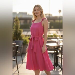 NWOT Beautiful Vibrant Pink Women’s Apron Sleeveless Sun Dress Sz S